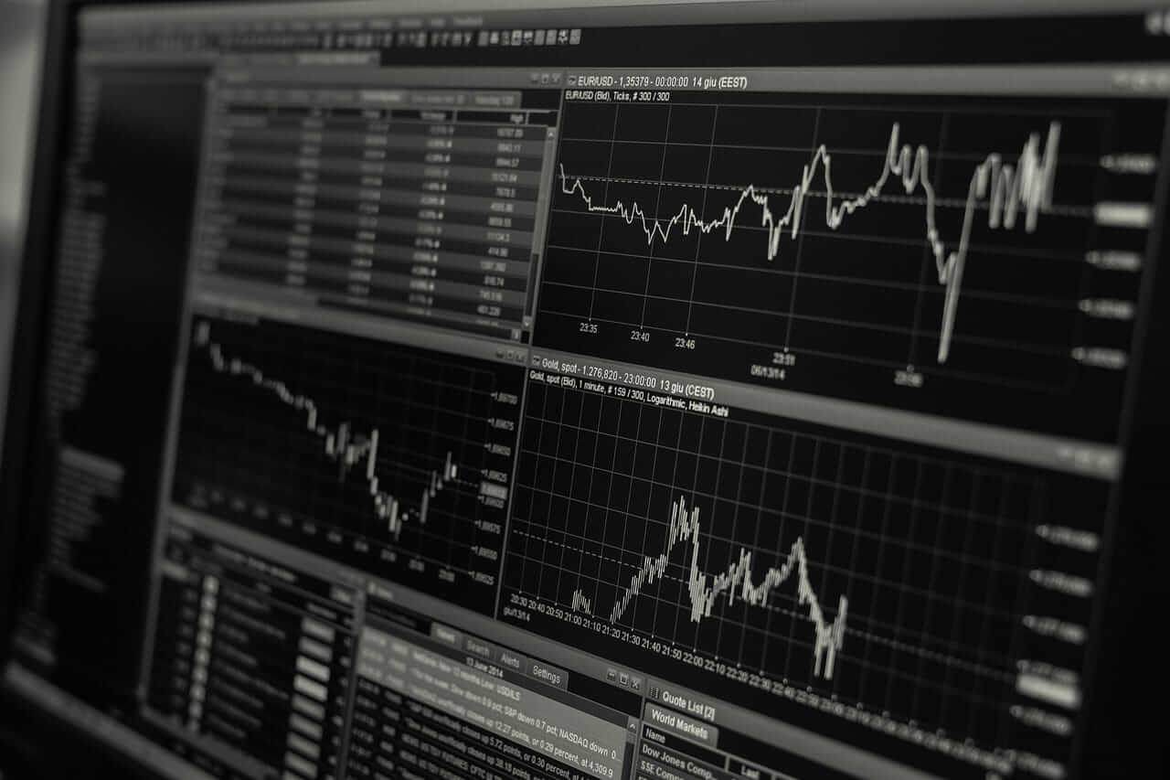 Qnity Electronics Stock Performance Compared to S&P 500