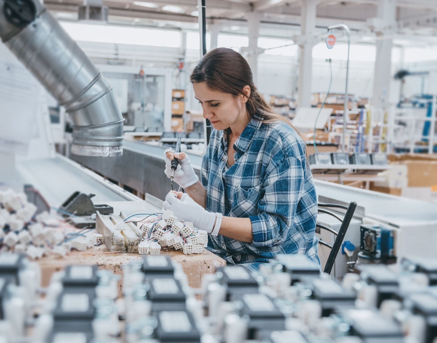 Three Industrial Stocks Expected to Surpass S&P 500 in 2026